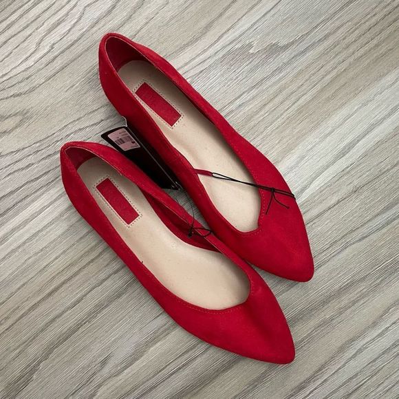 Forever 21 Red Flats SZ 5.5 NWT - Picture 1 of 4